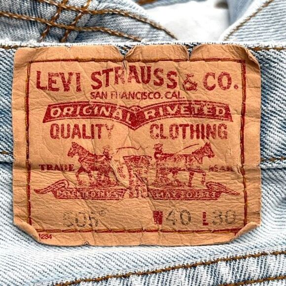 Levi's 505 Jeans Men's W40 L30 Blue Denim Regular Fit Straight Leg Light Wash - Picture 13 of 16